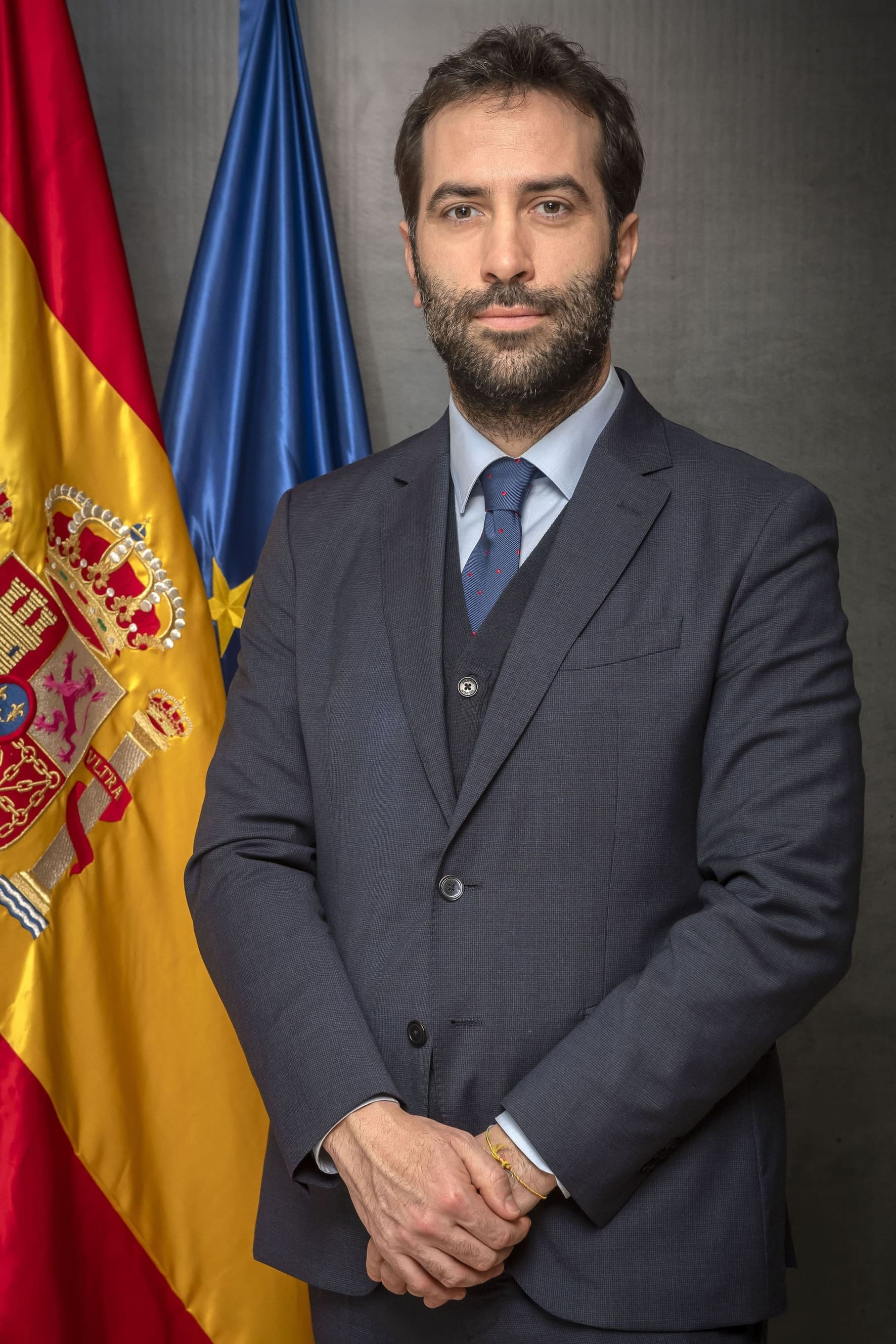 Primer plano del ministro Carlos Cuerpo Caballero